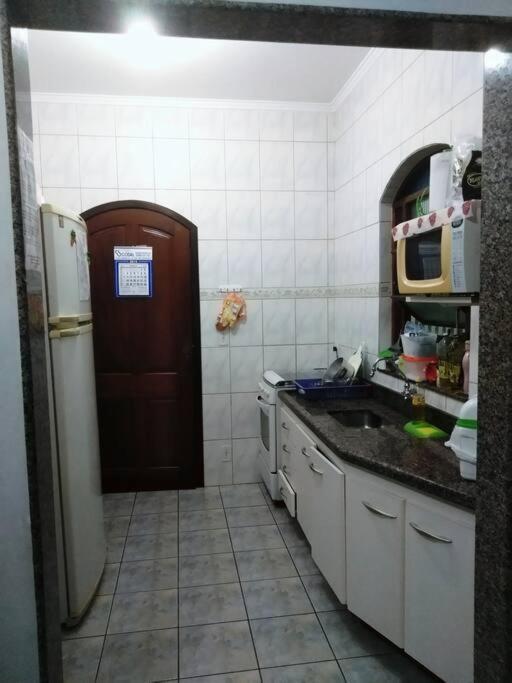 Casa Praia Grande Wi-Fi 4 Dorm 3 Carros Area Churrasq 700 Mts Da Praia Imirim Dış mekan fotoğraf